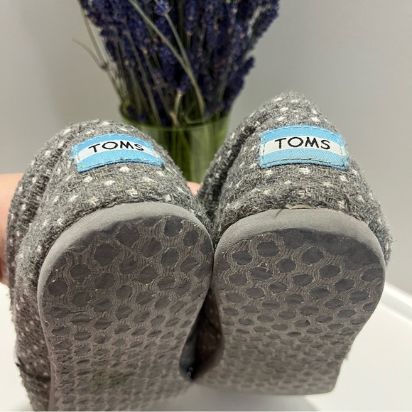 Toms Alpargata Classic Gray with White Dots Fabric Upper Slip-On Shoe - Picture 11 of 12